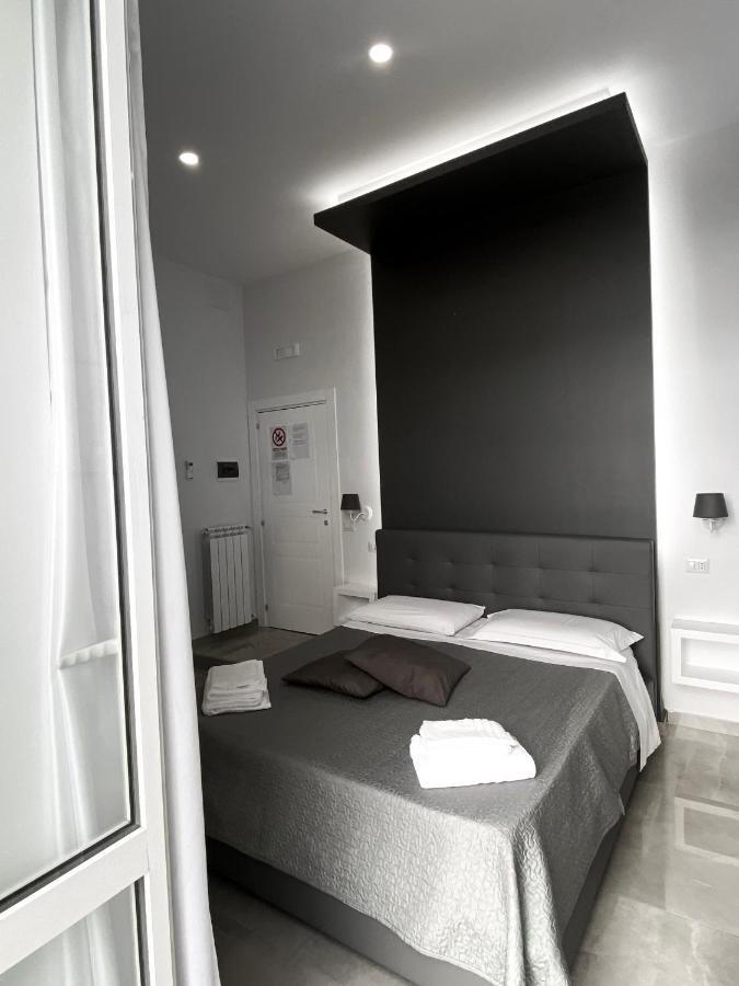 Aurora Luxury Rooms Neapel Exterior foto